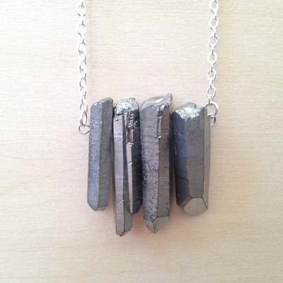 Titanium quartz crystal necklaces - Thumbnail 3