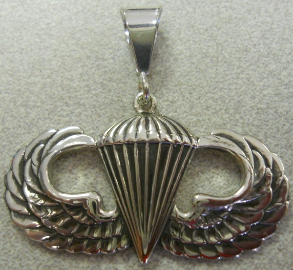 Army Airborne Basic Jump Wings Pendant 