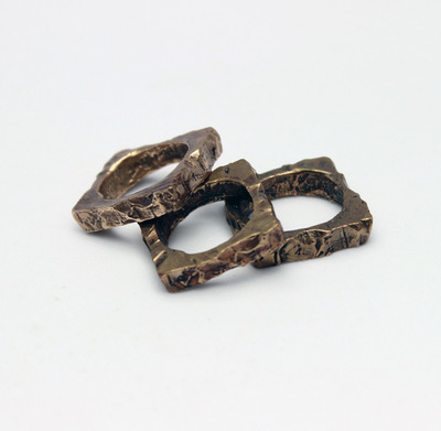 Cast Bronze Circle in Square Rings