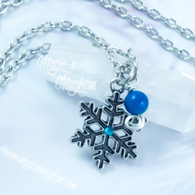 Icy snowflake necklace
