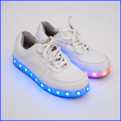Light up sneakers-white