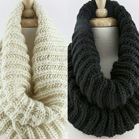 Cable Knit Infinity Scarf - Thumbnail 1
