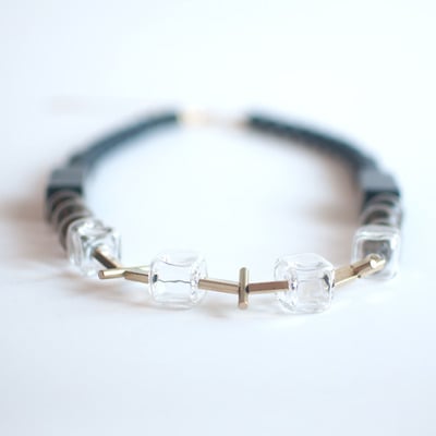 Square glass metal cross necklace nl0998