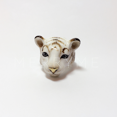 Merryme white tiger cocktail ring set
