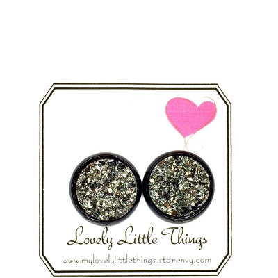 12mm gunmetal studs with black setting 