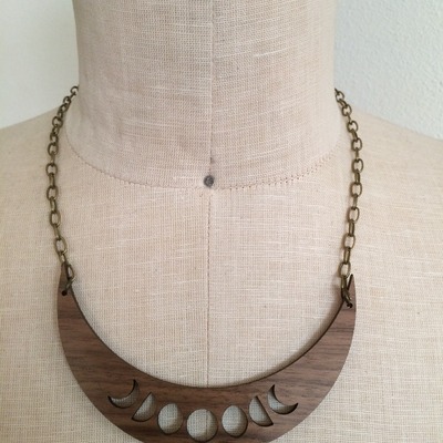 Moon phase plate necklace (wood/brass)