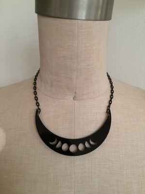 Moon Phase Plate Necklace (Black)