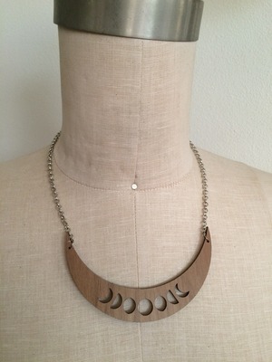 Moon Phase Plate Necklace (Wood/Silver)