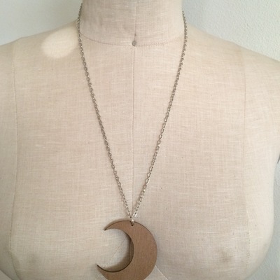 Serena moon necklace (wood/silver)