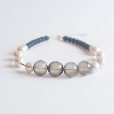 Cotton pearls tinted glass necklace nl0986bk