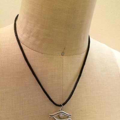 Eye of horus waxcord necklace (silver)