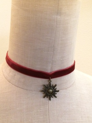 Sunburst Choker (Rust Red/Brass)