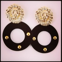 Lion Head Hoop Earrings - Thumbnail 1