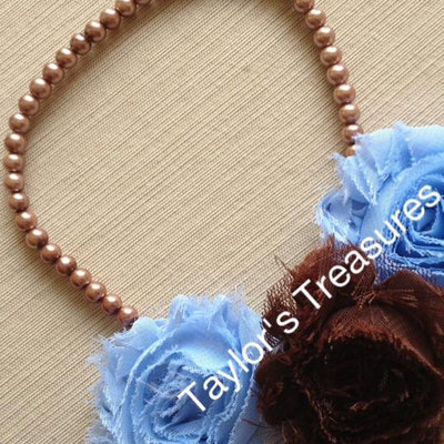 Taylors treasures - 1st 2nd 3rd 4th birthday photo prop - rosette pearl elastic necklace - cake smash - perfect for photo
