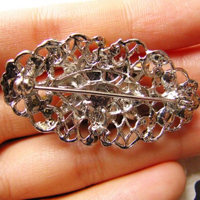 Crystal rhinestone bridal bride wedding dress sash cake oval brooch pin