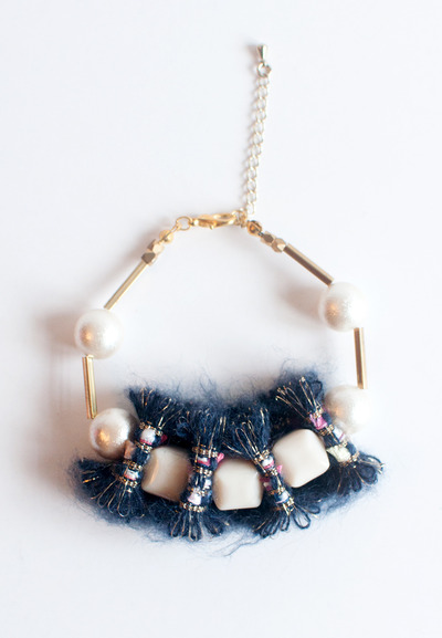 Wool Cotton Pearl Bracelet BL1005