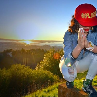 Golden snapback red 
