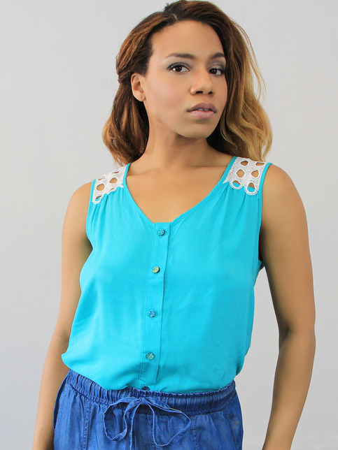 Keyhole Back Sleeveless Blouse