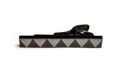Black Tie Bar big triangles square ends