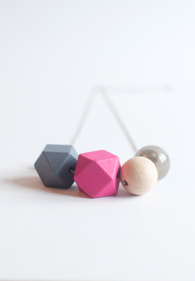 Pink Grey Glass Beads Necklace NL1001