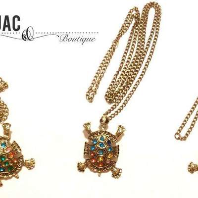 Sweet turtle - necklace 