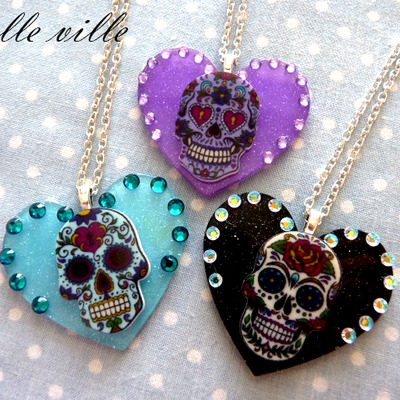 Suger skull swarovski pastel goth necklace