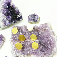 Brass Hexagon Stud Earrings - Thumbnail 2