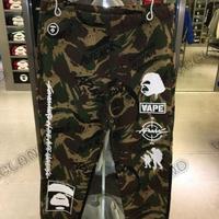 15 BATHING BAP UNIVERSE WEELAND CAMO LOOSE STITCHED SPORT SWEATPANTS - Thumbnail 1
