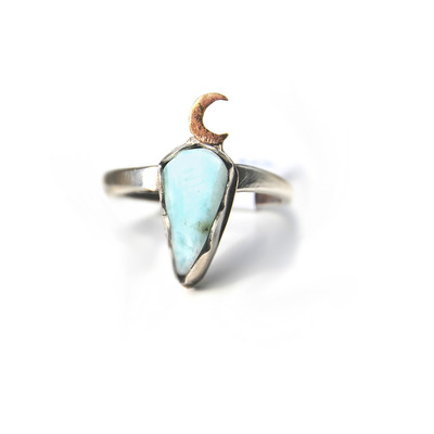 Larimar moon
