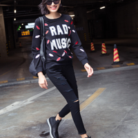 OTHERMIX BLACK WITH RED SEXY LIPS FIGURED SWEATSHIRT 5ML3964Y - Thumbnail 1