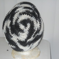 Crochet Big Slouchy Hat with Square  Earrings  - Thumbnail 2
