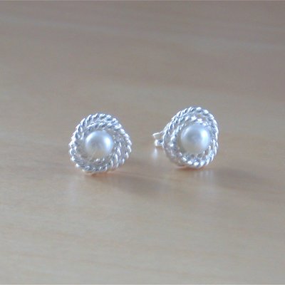 925 white freshwater pearl stud earrings/white pearl studs/pearl jewellery/pearl jewelry/pearl jewelery/june birthstone/4mm pearl earrings