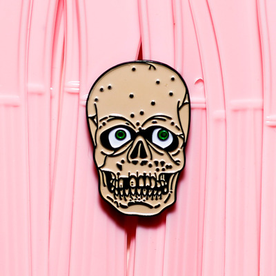 Skull mask enamel pin 126