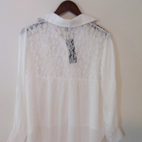 lace yoke long-sleeved blouse