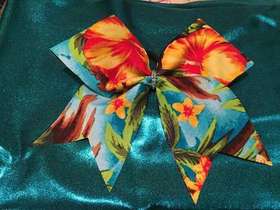 Hawaiian Cheer Bow