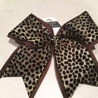  Cheetcha Cheer Bow - Thumbnail 1
