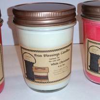  8oz Scented Soy Jar Candles~ Hand poured~ Made in the USA~ Only quality ingredients used 