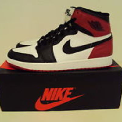 Jordan retro 1 (black toe)