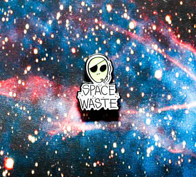 Space Waste Alien Enamel Pin SW010