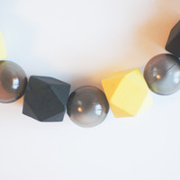 Black Yellow Wooden Bead Necklace NL1040 - Thumbnail 2