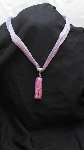 Swirly Pendant Ribbon necklace