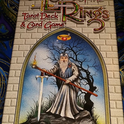 The lord of the rings tarot deck and card game