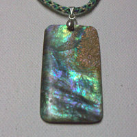 Iridescent shell pendant necklace - Thumbnail 2