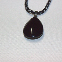 Black teardrop pendant necklace - Thumbnail 3