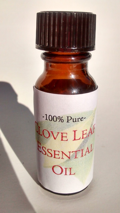 100% Pure Clove Leaf Essential Oil
