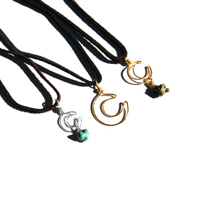 Moon choker