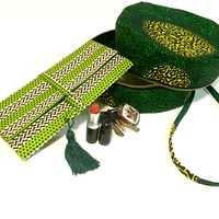 Circle Ziparound clutch  - Thumbnail 3