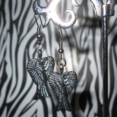 Fallen angel wings earrings 