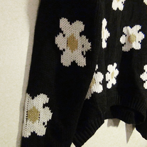 daisy sweater - Thumbnail 2