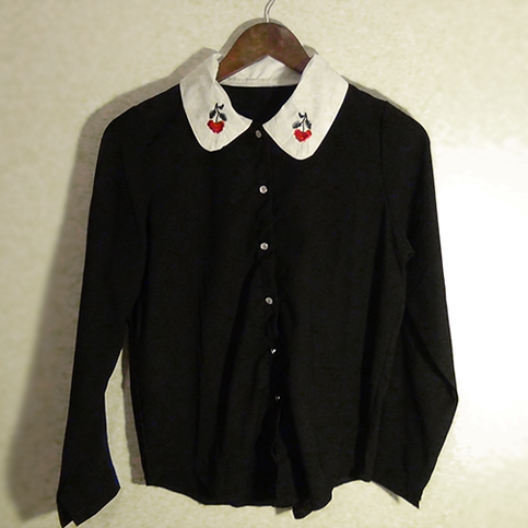 embroidered peter pan collar blouse